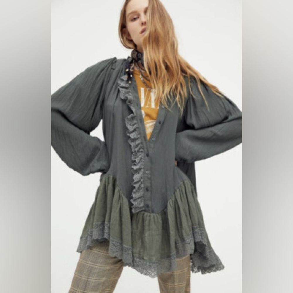 Free People Jeanette Tunic Top Green Ruffle Front Size XS NWOT